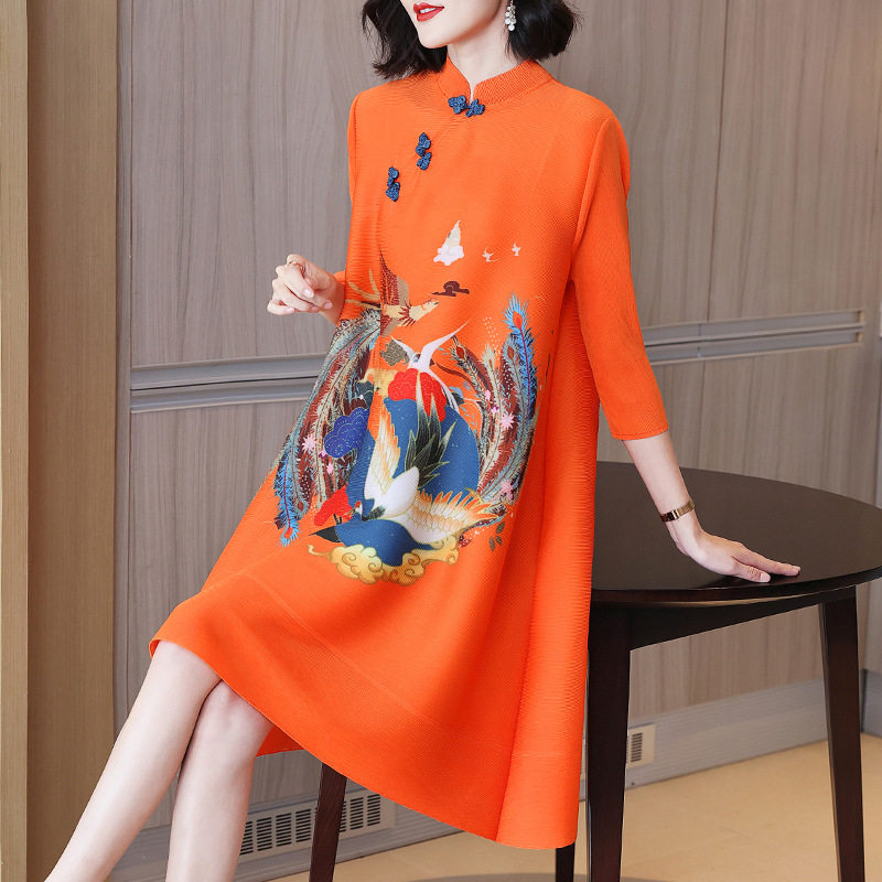 复古印花褶皱惊艳橘色连衣裙2022年夏季减龄宽松a型立领旗袍裙潮