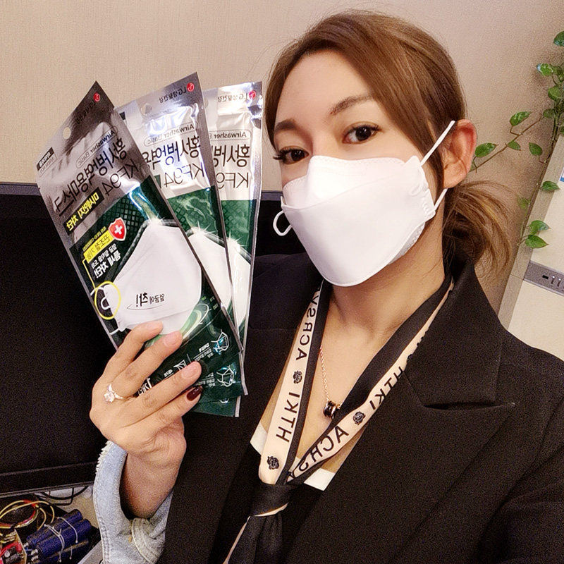 lg立体一片成人大号白色防护4层3d可调口罩