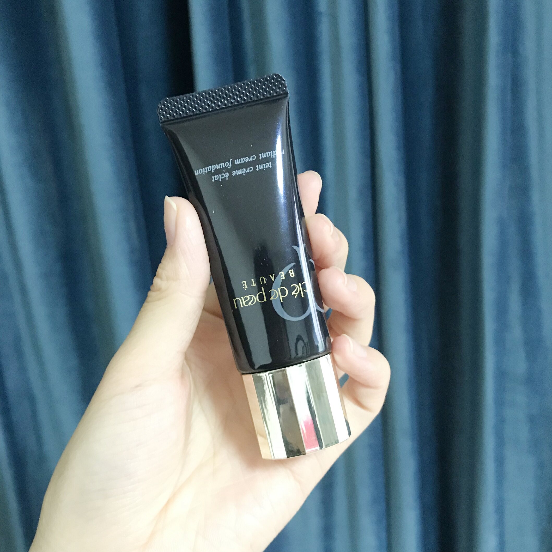 粉霜cpb钻光光缎贵妇肌肤之钥粉底液粉底液