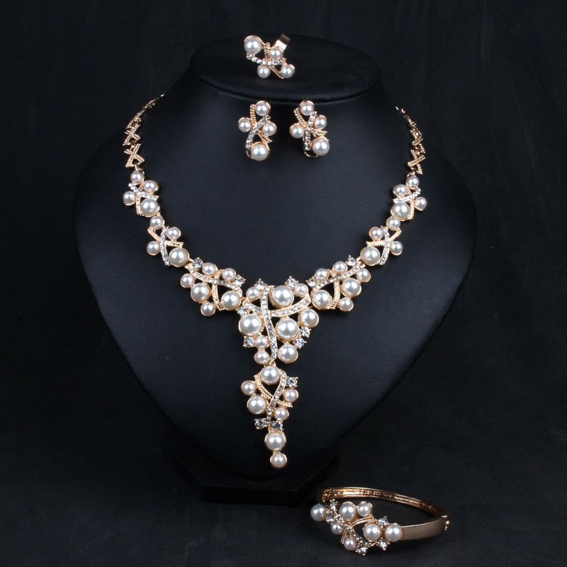 装饰项链短款锁骨耳环手链戒指四件件套时尚项链