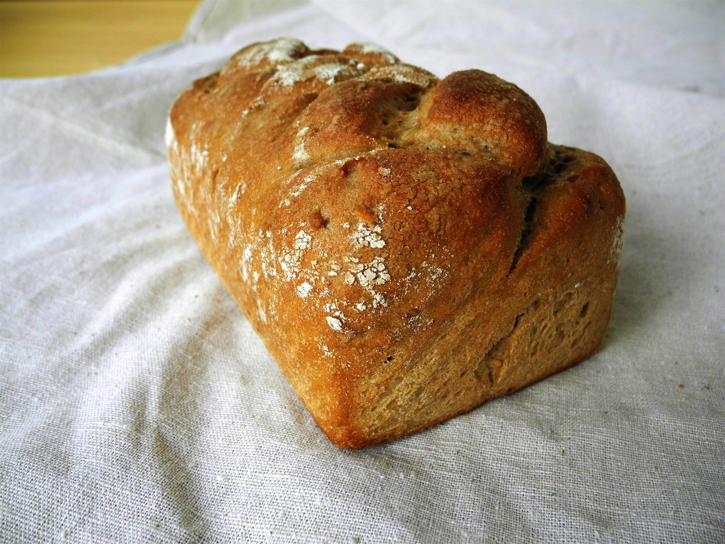 brotecke低卡德国黑麦无糖卡顿微酸面包健身运动传统西式糕点