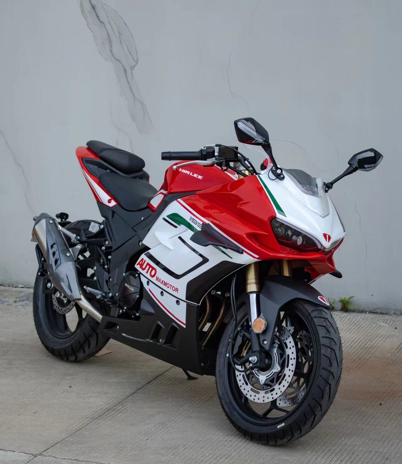 蛟龙跑车火牙杜卡迪1199复古摩托车趴赛双缸水冷摩托车整车