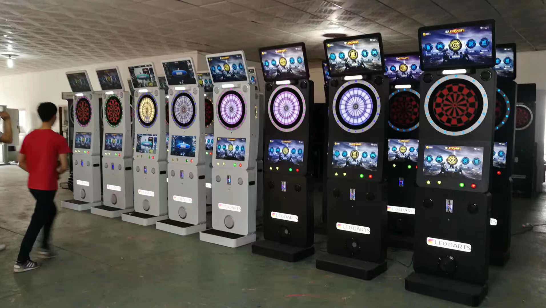 全自动电脑飞镖机软式飞镖投币联网柜式电子飞镖盘