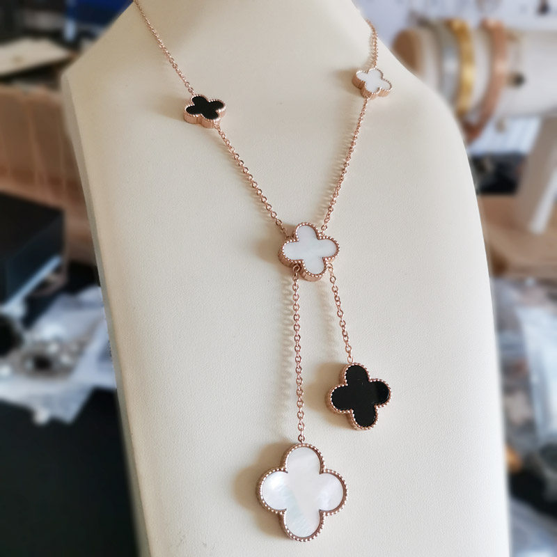 六花大花四叶草项链毛衣链双面钛钢贝母18k玫瑰金网红明星不褪色