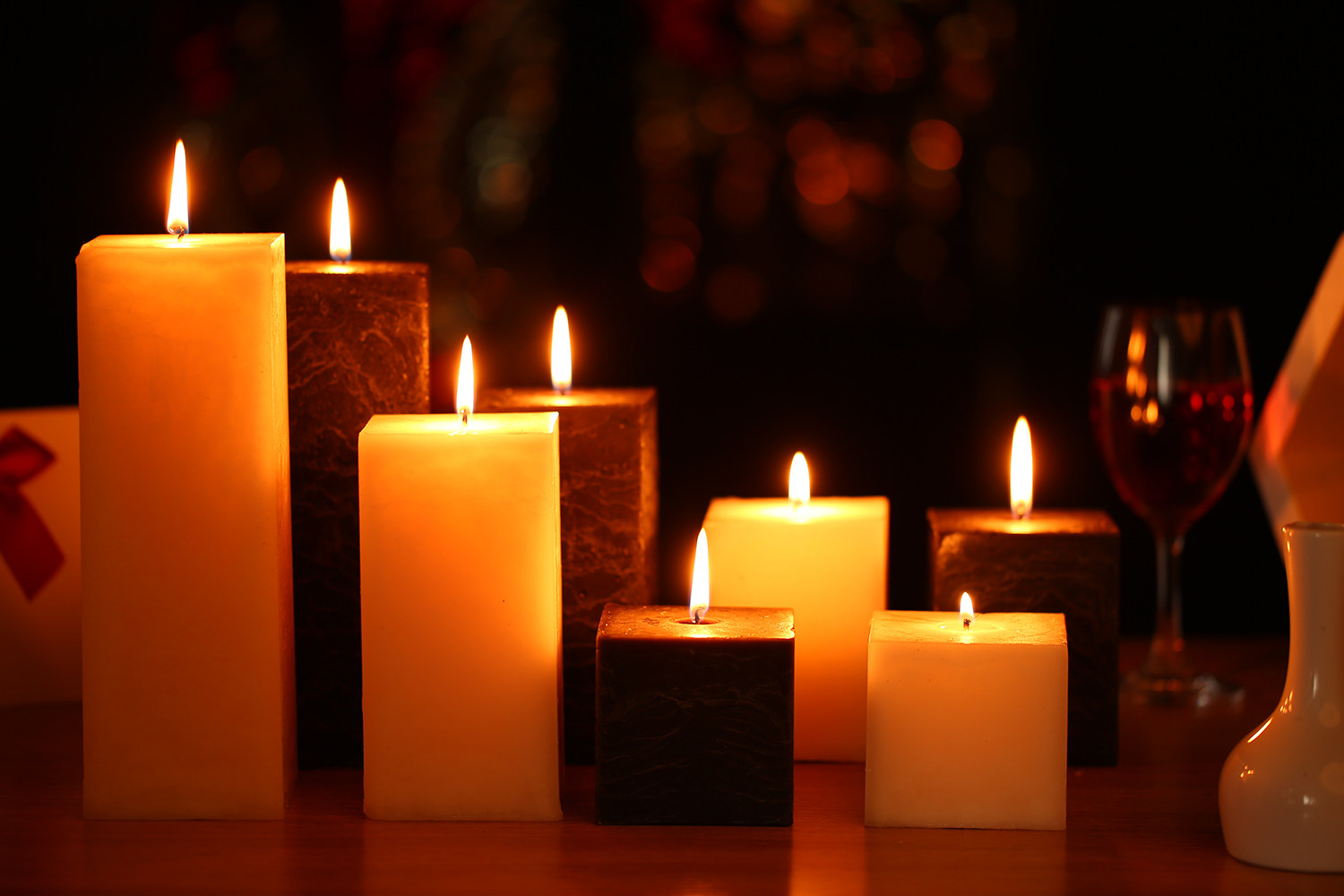 出口欧美香味黑色香薰蜡烛熏香工艺圆柱蜡无烟精油香氛蜡烛象牙色