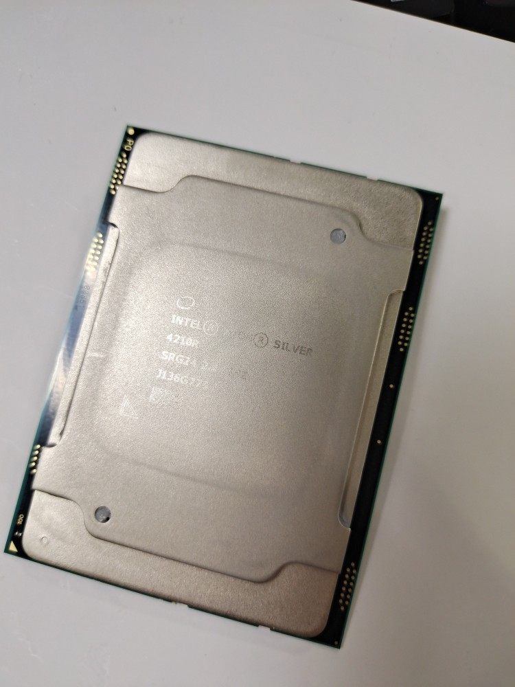 至强服务器cpu4210r24g十核二十线程银牌cpu