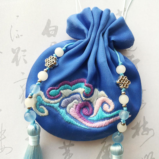 荷包男朋友自制刺绣祥云香包包祥云材料香包
