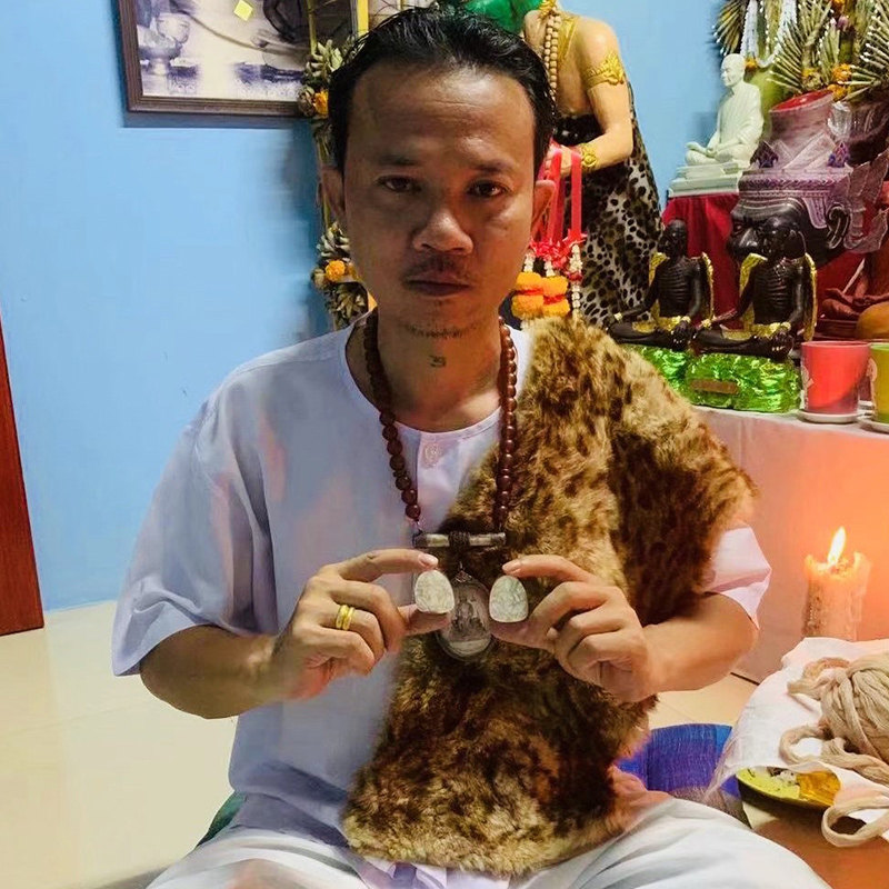 臻泰佛行泰国佛牌正牌阿赞比刹一期彩贝女什泰国特色