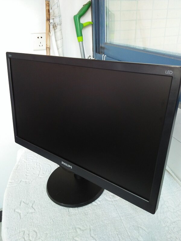 飞利浦bdm3201f 32寸电脑二手显示器ips屏网吧网咖 27寸2k曲面屏