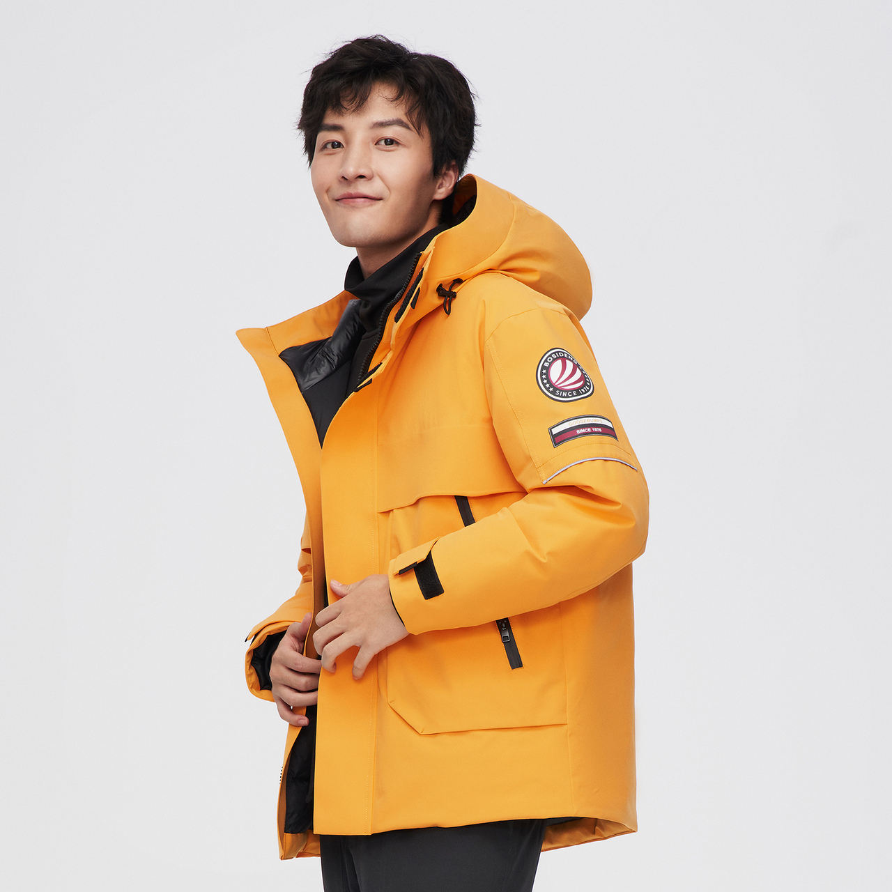 波司登羽绒服新款鹅绒男士工装运动时尚防风保暖羽绒服