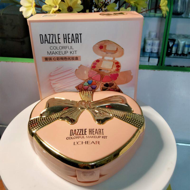 蕾琪心彩绚色彩妆化妆盒眼影粉饼腮红唇彩成人彩妆盘