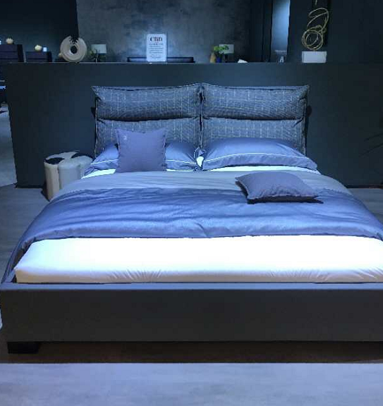 cbd家居皮布结合软床黑金hz006hj032实木双人床布艺床