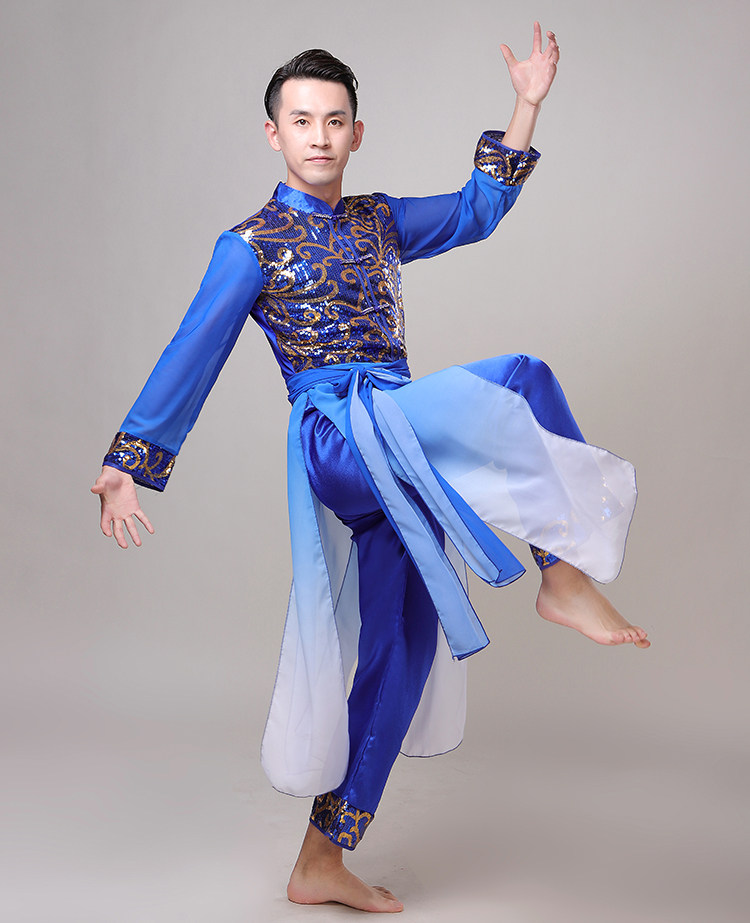 中国打鼓男女灯笼扇子秧歌快板开场国美喜庆民族服装