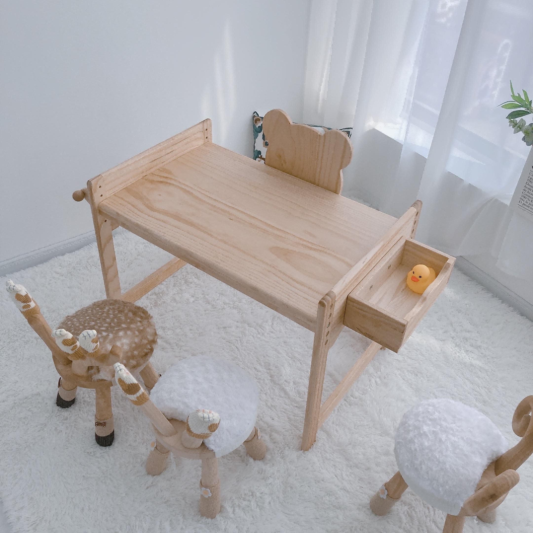 脚丫儿童实木桌椅幼儿园桌子木制托管课桌宝宝儿童学习桌