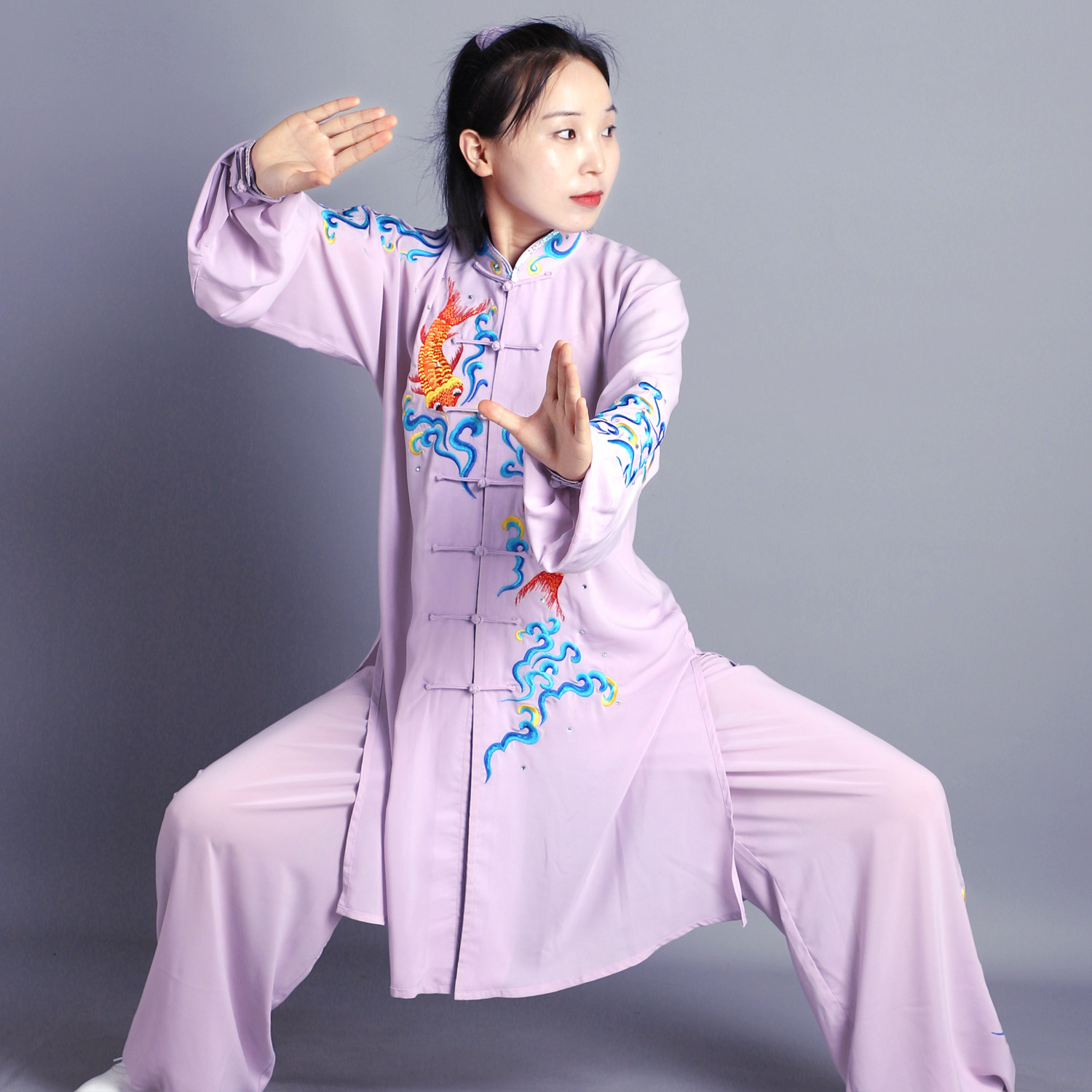 表演太极服女新款飘逸气功演出服刺绣云中柔力太极服