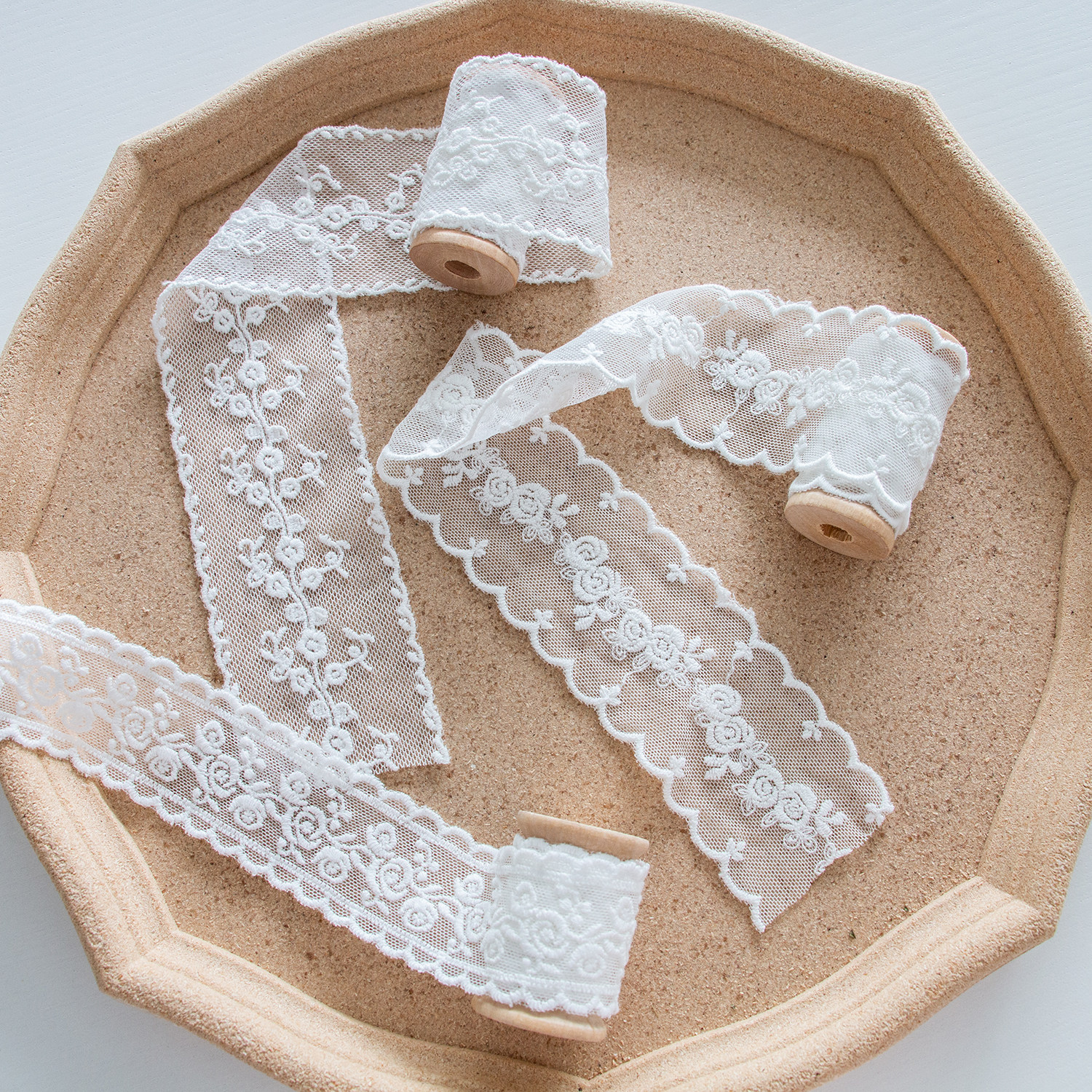 白色刺绣蕾丝蕾丝花花边丝带纱带拍照道具摄影背景布类