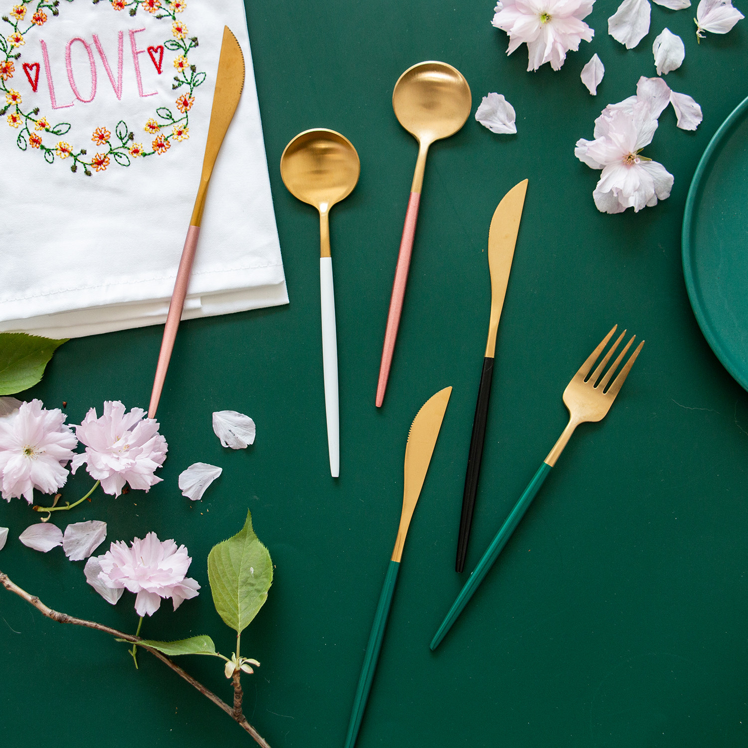 ins不锈钢葡萄牙餐具刀叉金色轻奢抖音美食摄影背景布类