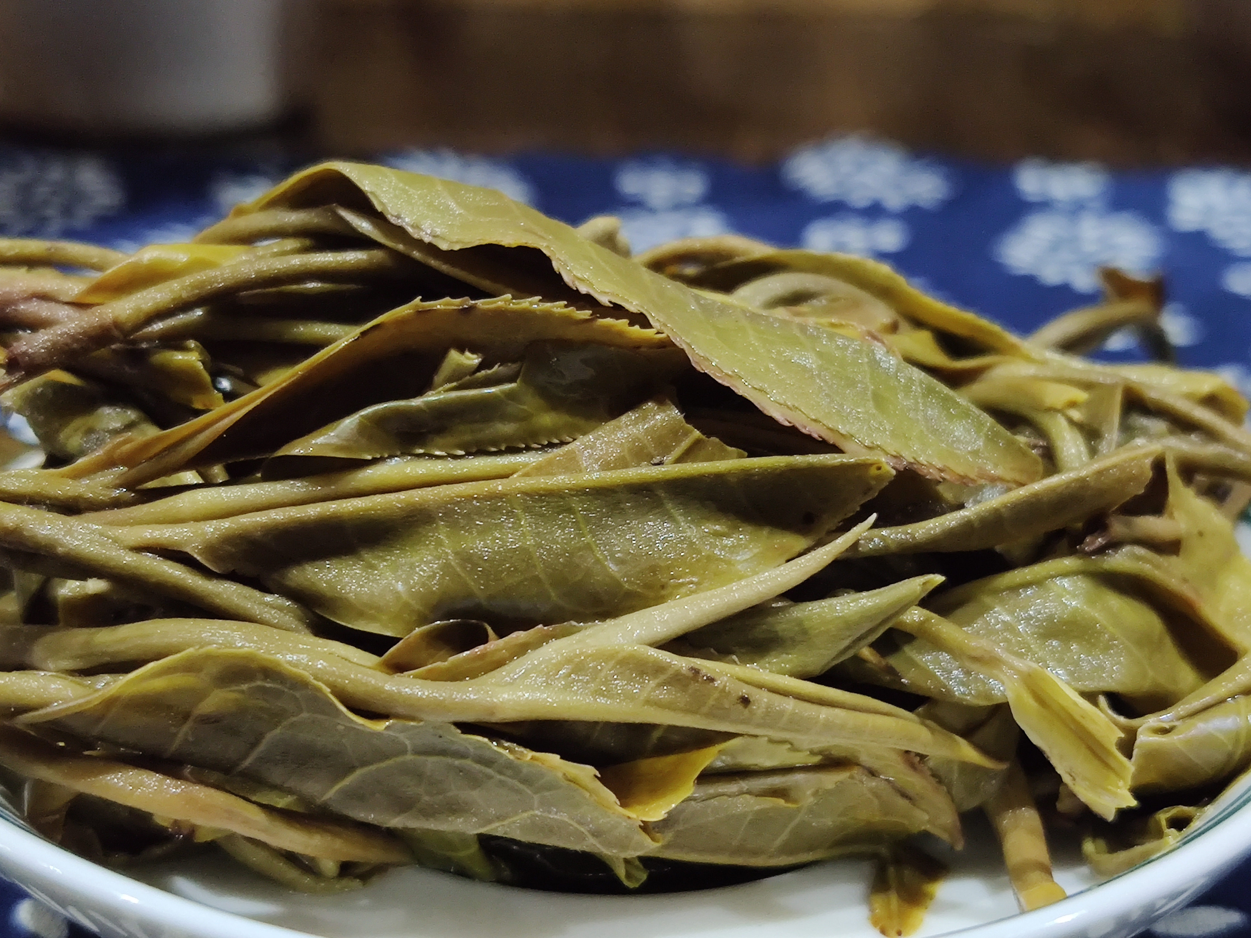 2022年云南普洱茶茶饼357g困鹿山纯料大树古树春茶普洱