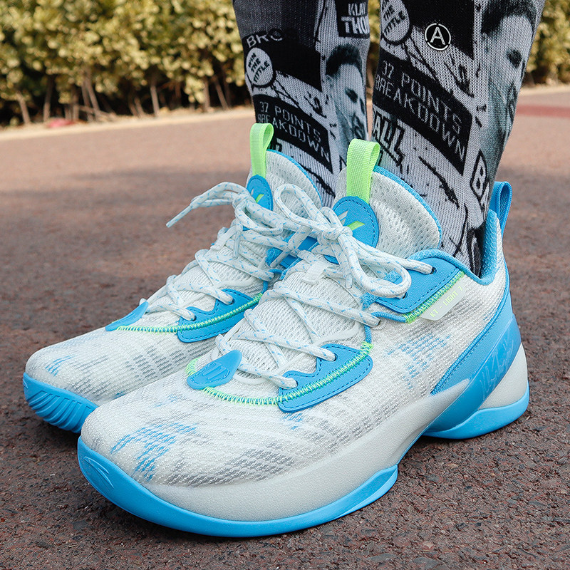 安踏新款战靴低帮汤普森kt运动鞋轻骑兵夏新款2022篮球鞋