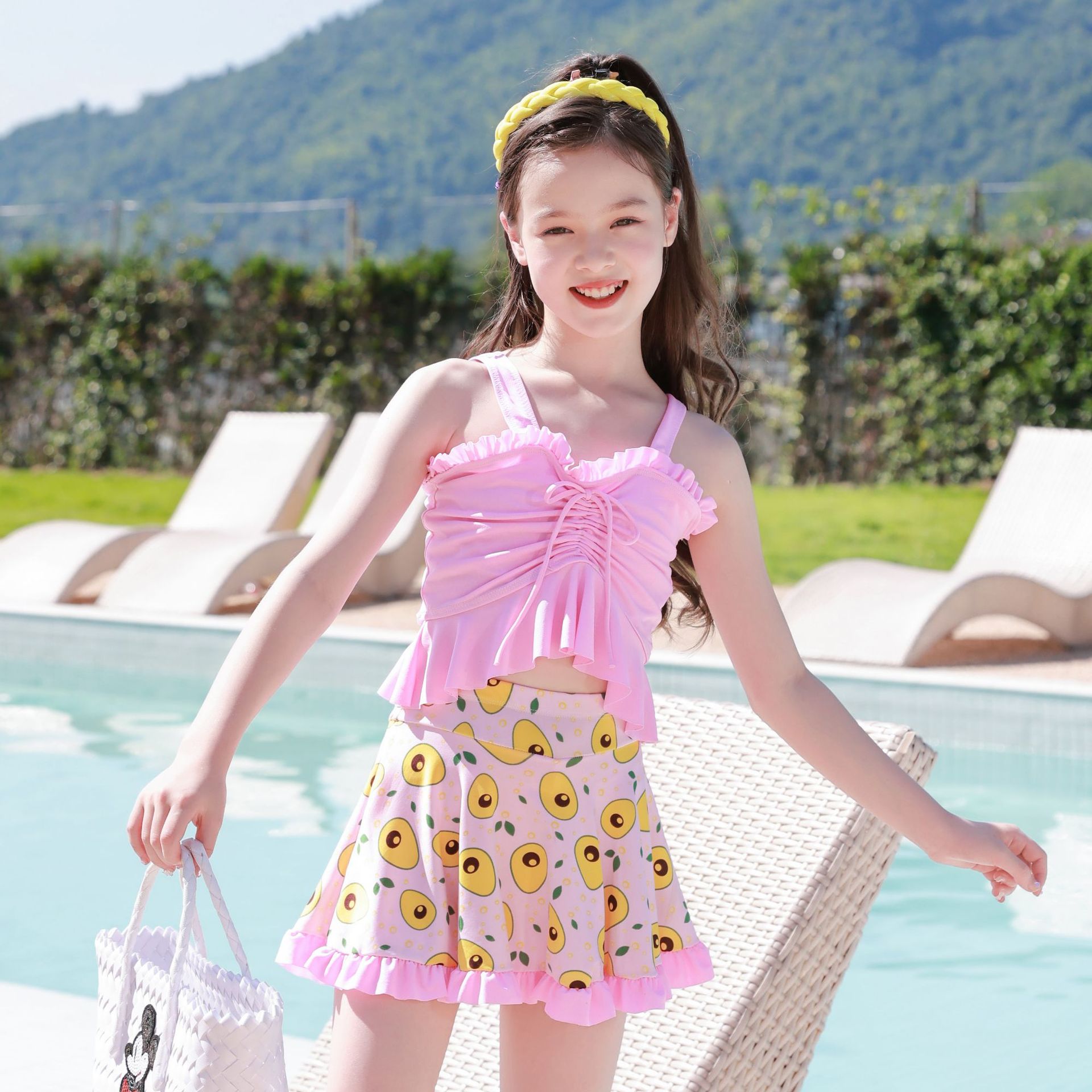 泳衣新款女童衣大分体平角裤裙泳装小学生时尚儿童泳衣