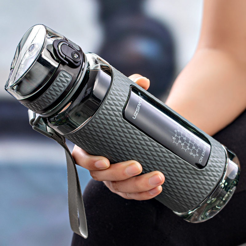 运动水杯男便携大容量食品级耐高温夏天防摔学生健身杯子户外水壶