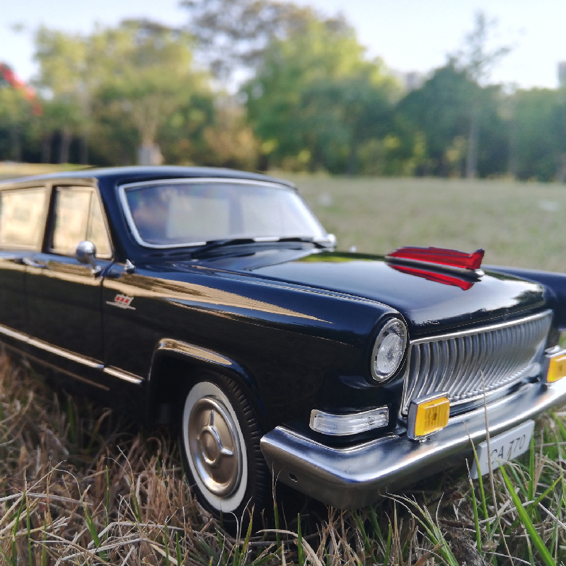 小号手拼装汽车模型塑料仿真中国阅兵摆件红旗ca770车模