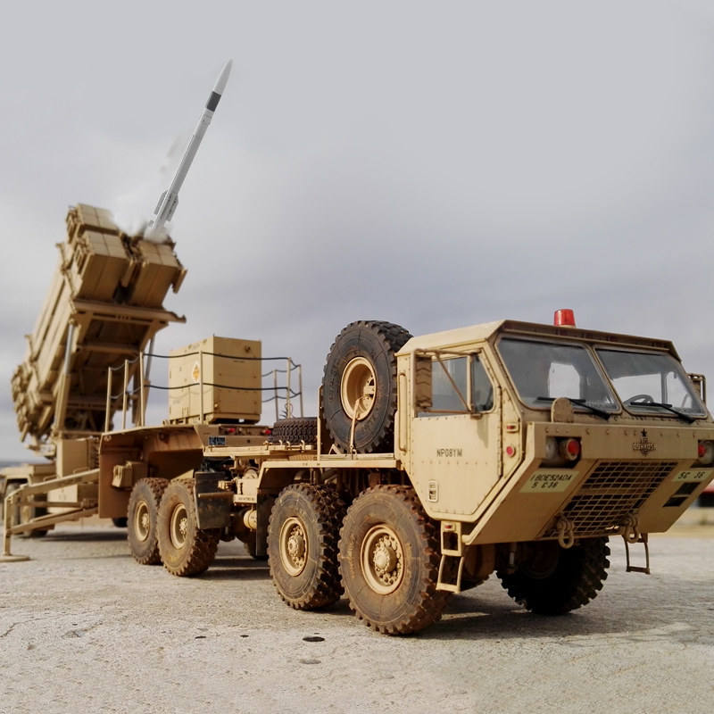 小号手拼装模型1/35美国m983拖车mim104f爱国者导弹发射系统pac-3