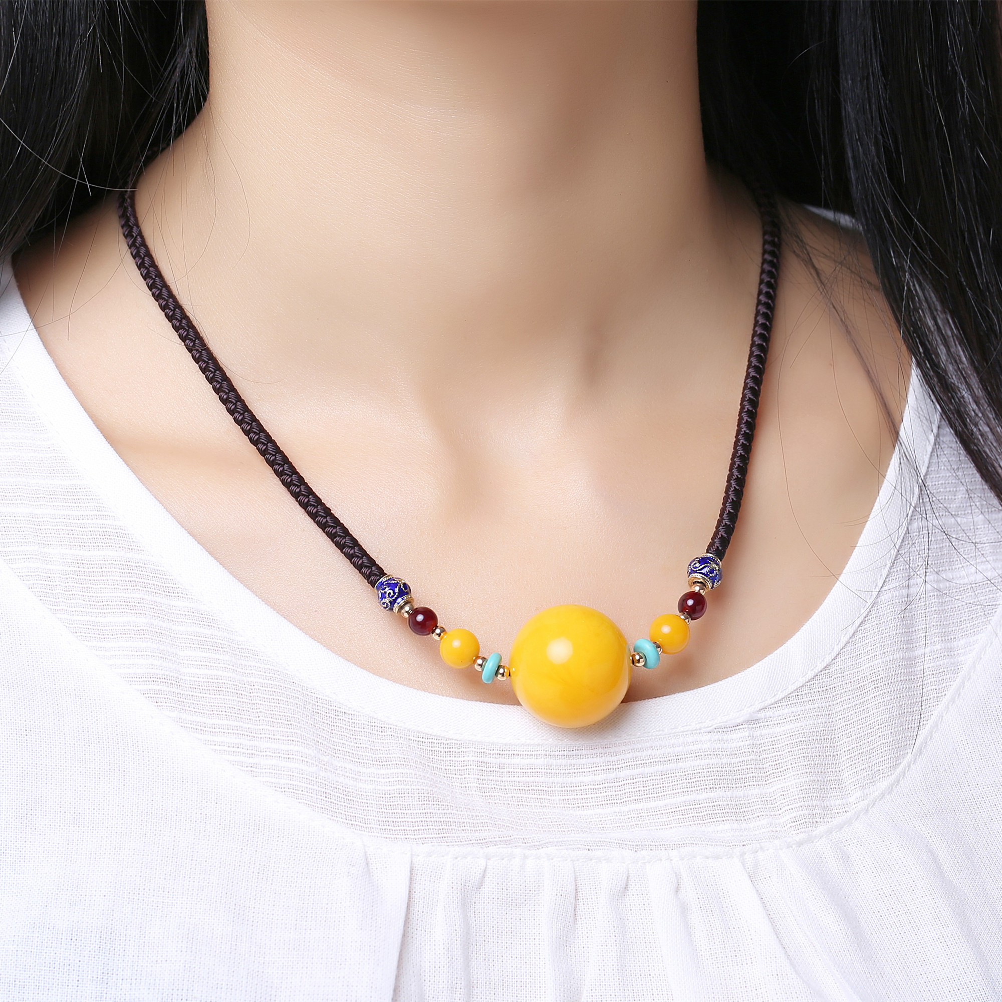 鸡油黄蜜蜡吊坠短款琥珀锁骨链项链老蜜蜡转运珠毛衣链桶珠吊坠