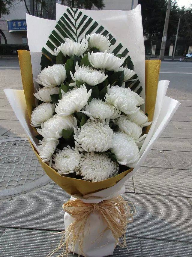 清明节扫墓菊花花束太原鲜花速递同城大同长治运城鲜花速递同城