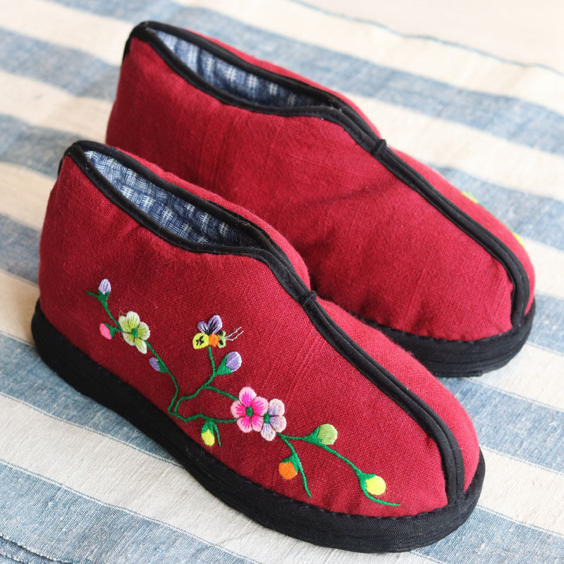 加厚复古老式靴子保暖棉绒手工棉鞋女布绣花时装靴