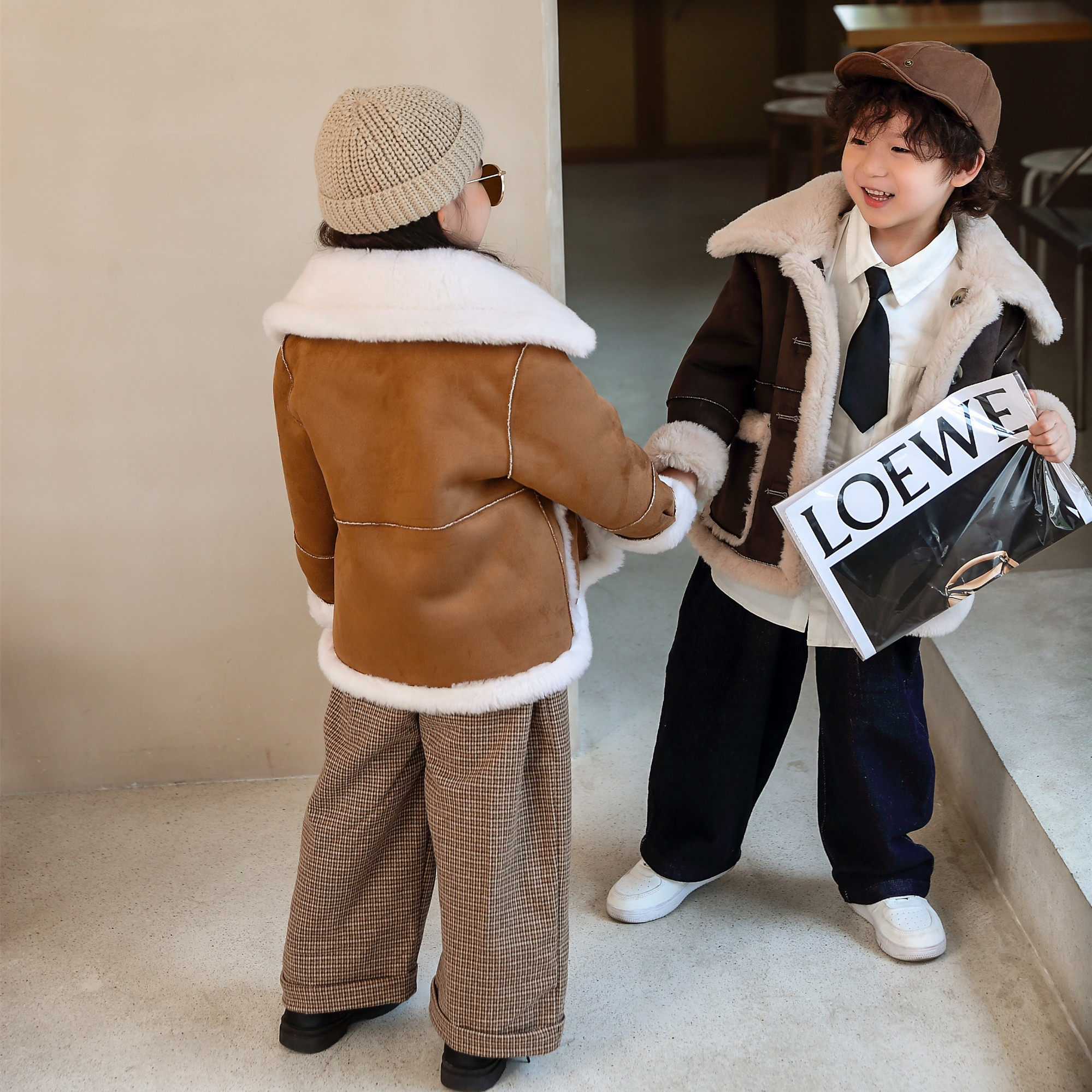 韩国童装2022冬季新款儿童皮毛一体麂皮100皮草