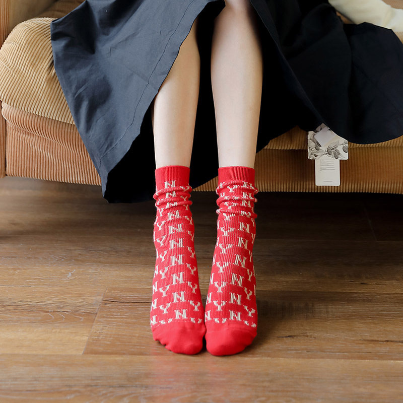 高品大红袜子女棉双针双路无线线头女士中筒鞋套