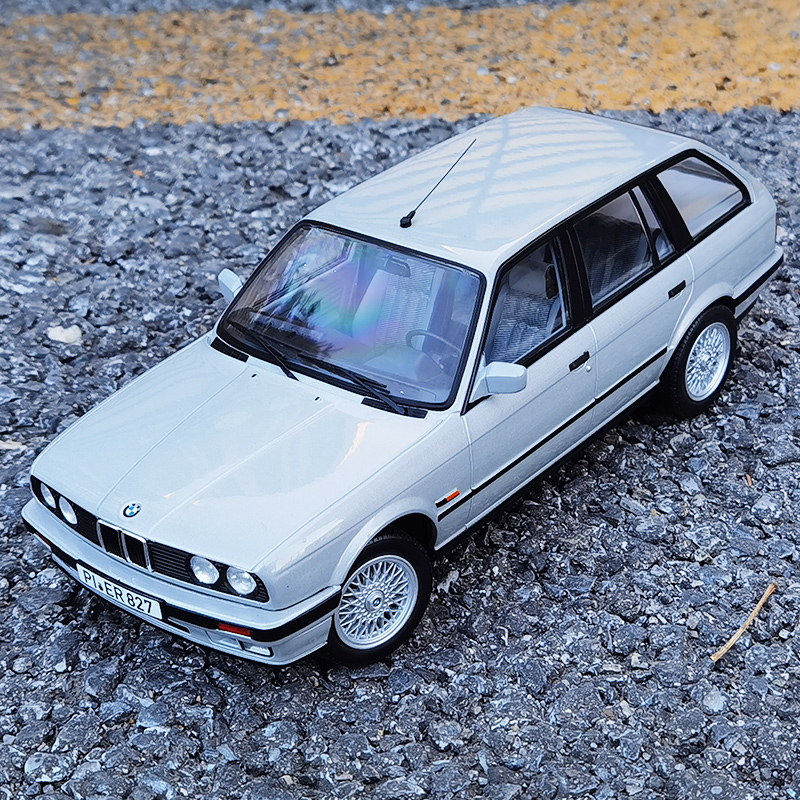 norev宝马bmw325itouring1991年老爷车汽车模型车模收藏车模