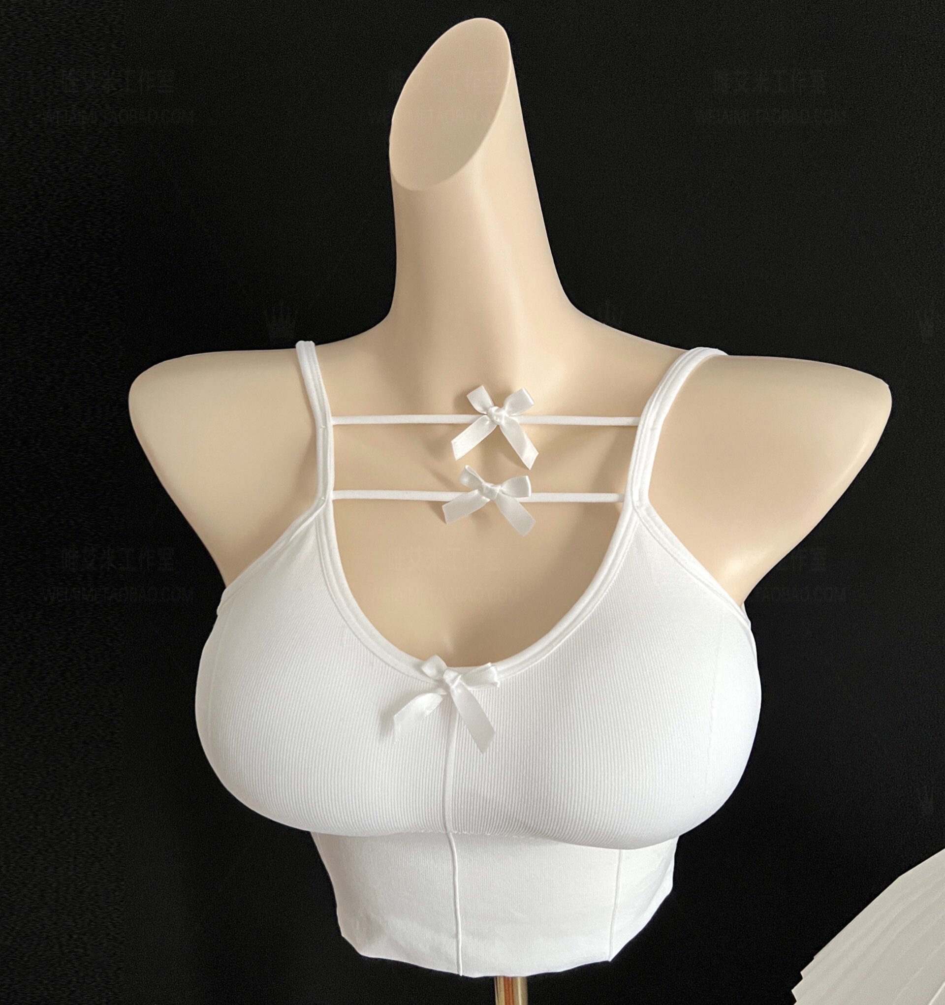 小胸神器韩模外扩胸垫吊带背心无中生有聚拢显腰背心吊带