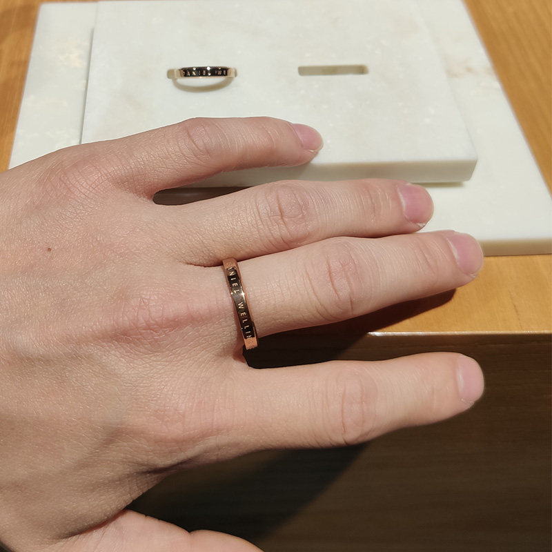 danielwellington丹尼尔惠灵顿正品dw戒指男女经典素圈简约情侣戒