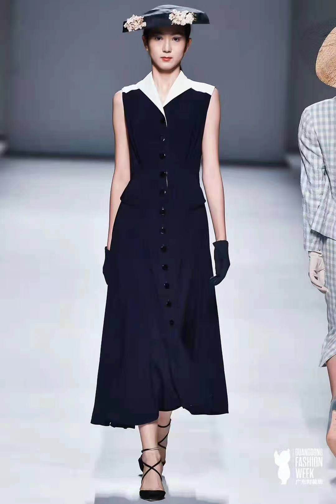 yiwenstudio设计师原创藏蓝白领无袖伞摆长款连衣裙连衣裙