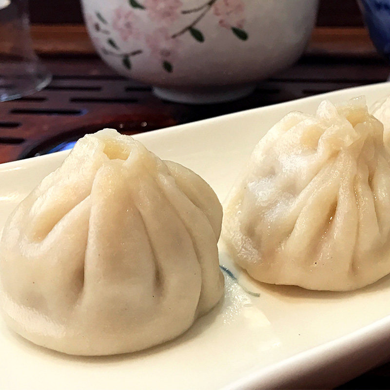 壹点心 上海小笼包6个 速冻包子年夜饭早餐小吃 广式点心小肉包