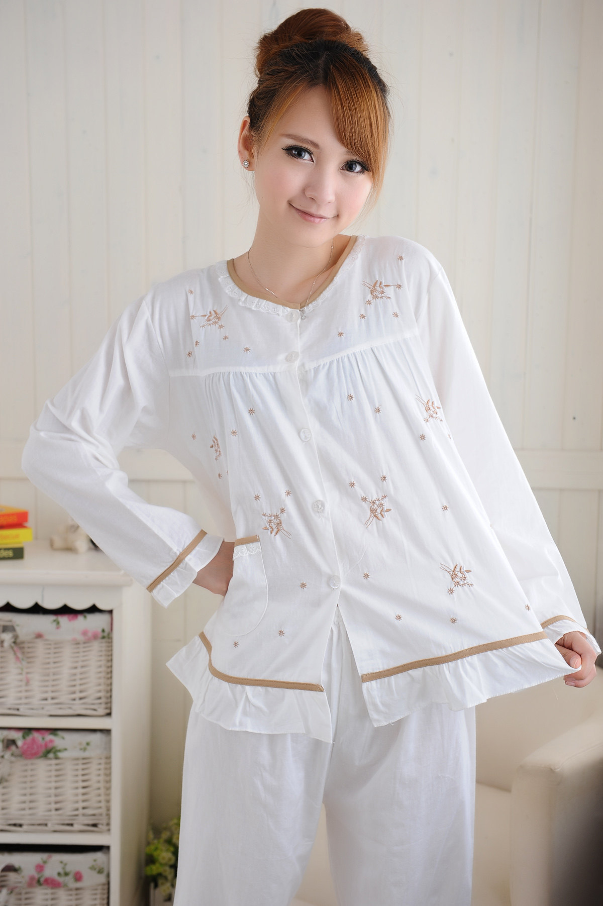 双冠2013春秋女士纯棉棉布白色绣花长袖长裤睡衣