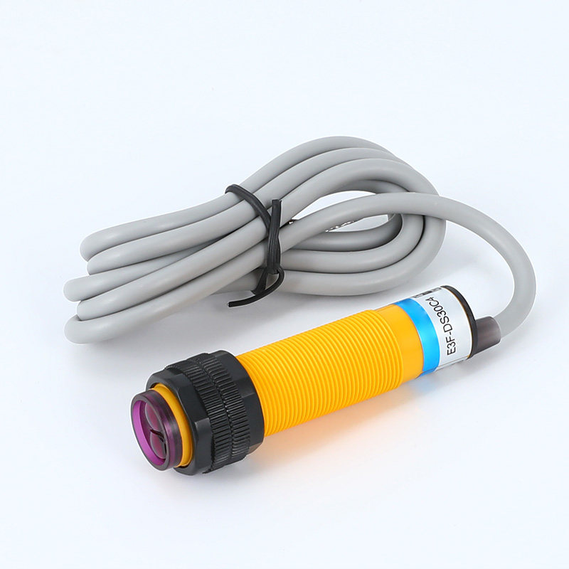 红外线感应光电开关e3f-ds30c4接近漫反射传感器npn常开三线传感器