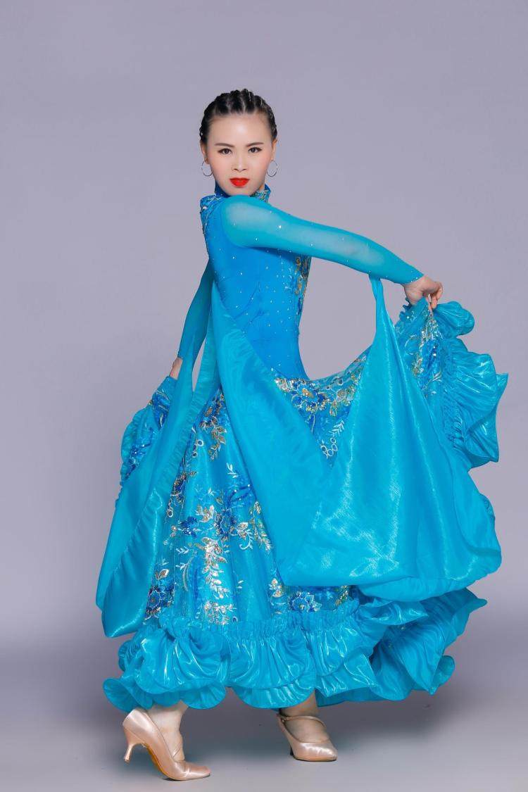 连衣裙摩登新款国标舞比赛交谊舞大摆华尔兹舞演出服摩登舞套装(含