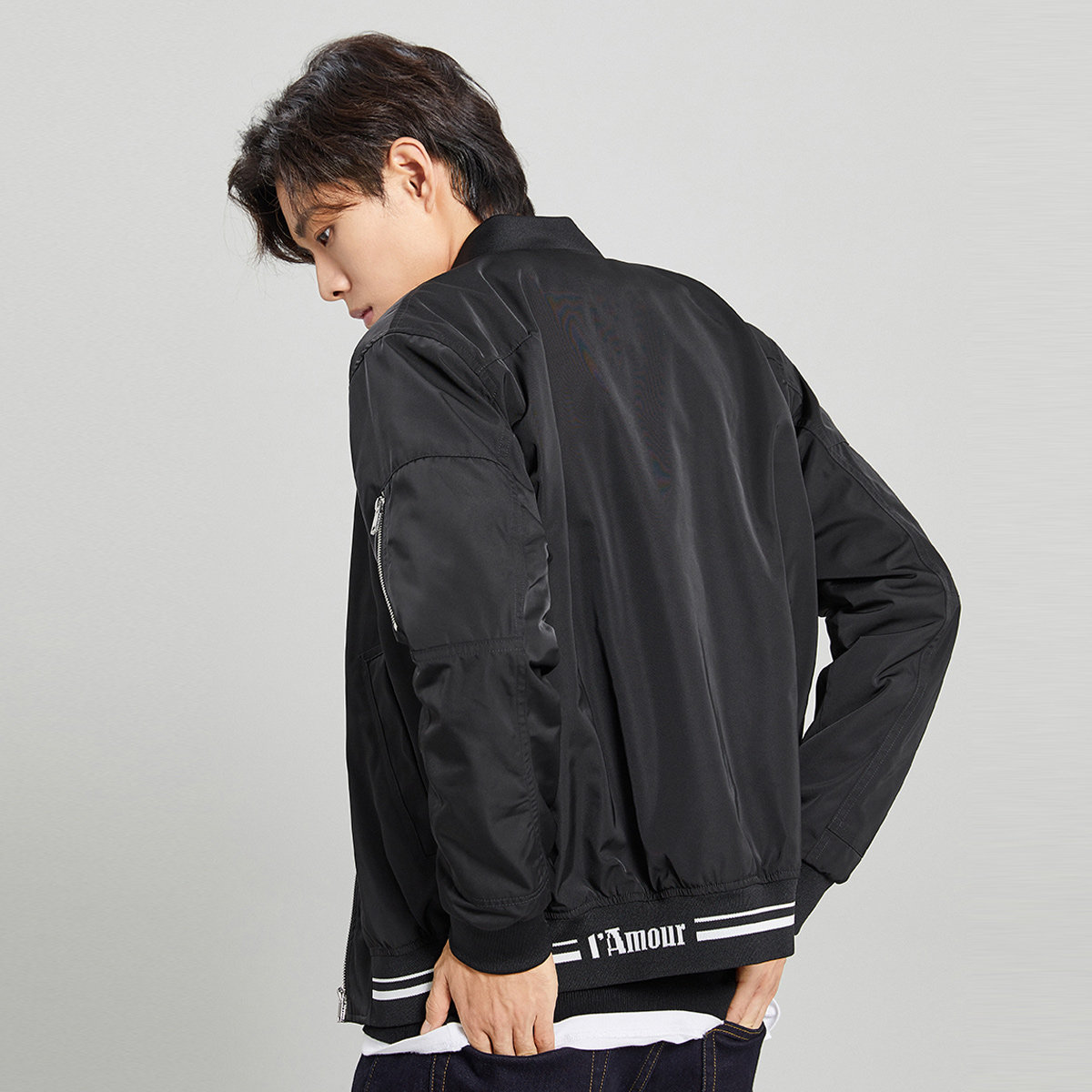 太平鸟男装飞行员夹克棒球领韩版时尚上衣刺绣休闲夹克