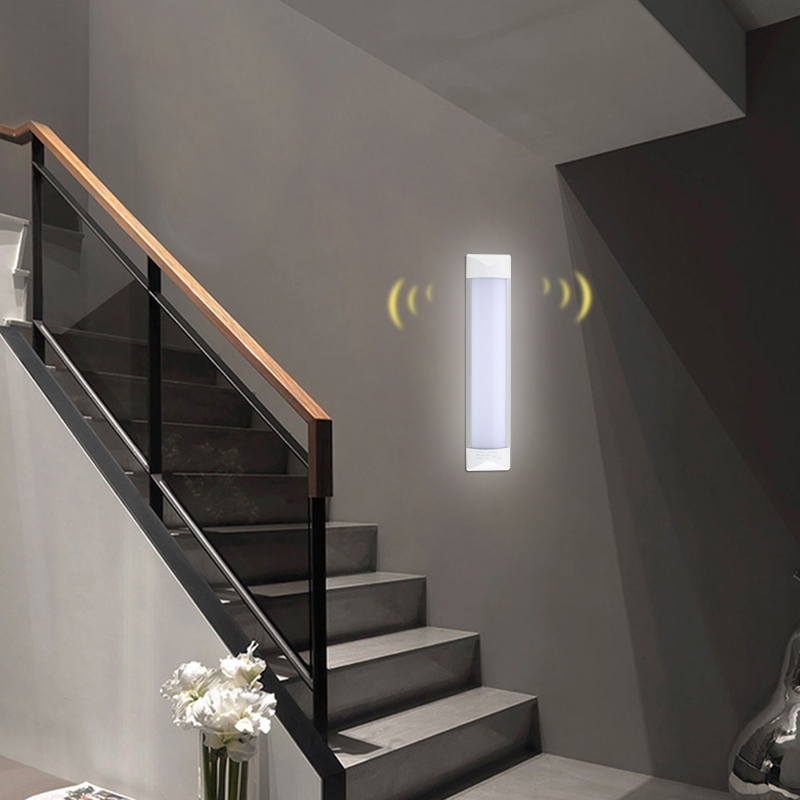 长方形雷达人体感应灯车库小区走廊走道壁装顶装led声控楼梯灯管