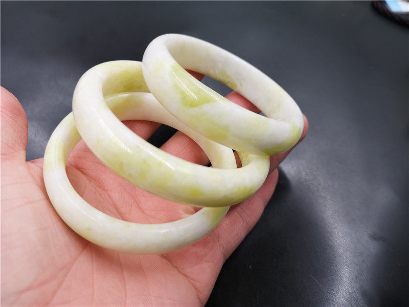 手镯华夏美玉天然蓝田玉手中宽女款玉石玉镯手饰