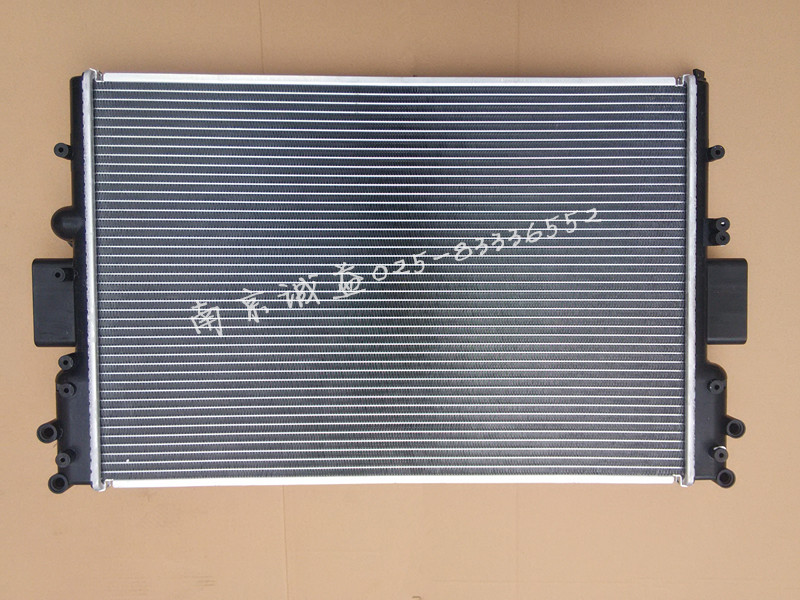 水箱南京依维柯四新得意新宝迪宝迪威尼斯散热器水箱