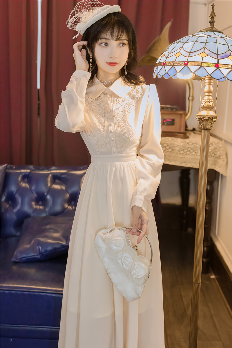 秋装新款娃娃长袖连衣裙法式复古淑女甜美气质连衣裙