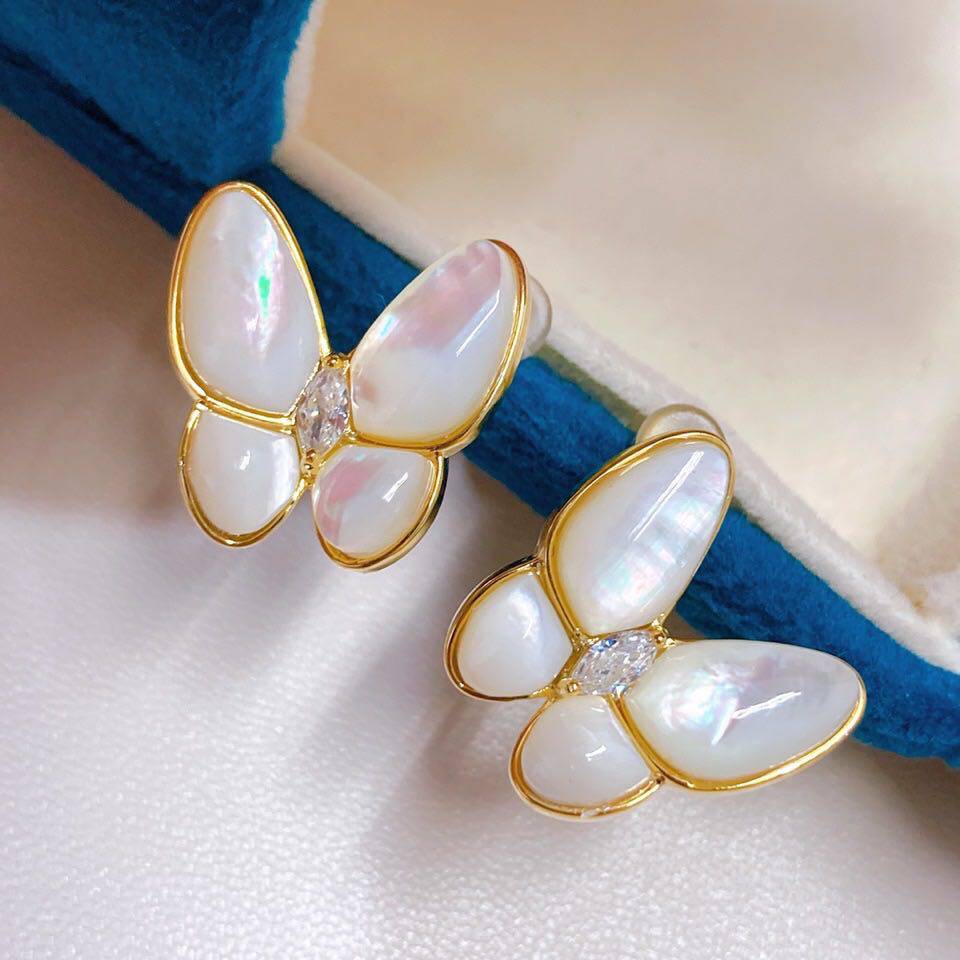 耳钉仙的白母贝蝴蝶珍珠精巧别致上身温柔好看耳饰