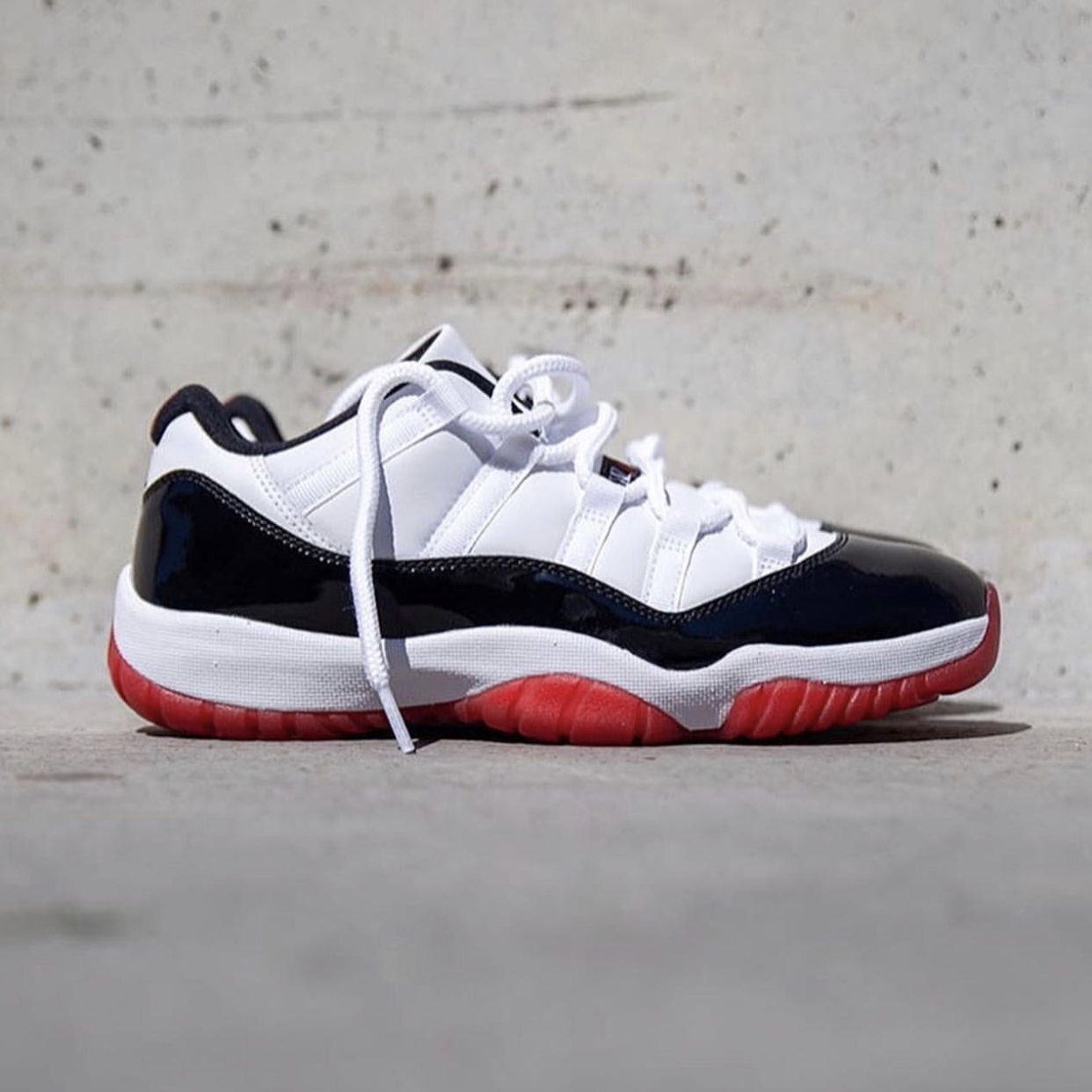 黑白airjordanlowaj1康扣低帮男女篮篮球鞋