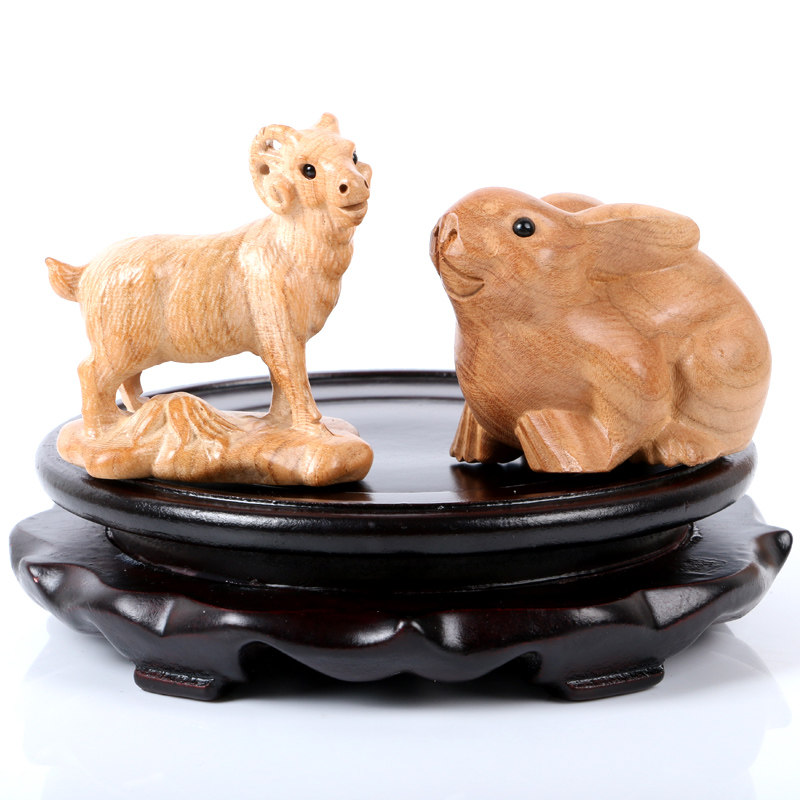 吉祥物2022年属猪羊人本命年羊兔拱福桃木摆件玉兔摆件