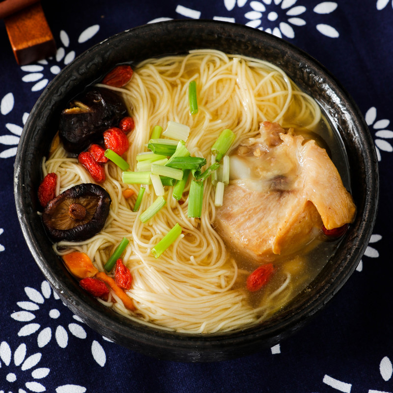 福建特产手工面条闽南包装线面速食汤面方便面条