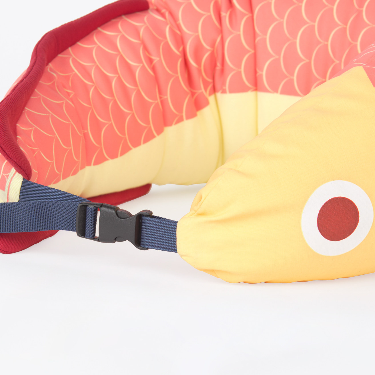 西班牙doiy 创意棉质旅行锦鲤护颈枕 汽车飞机高铁u型枕 午睡靠枕